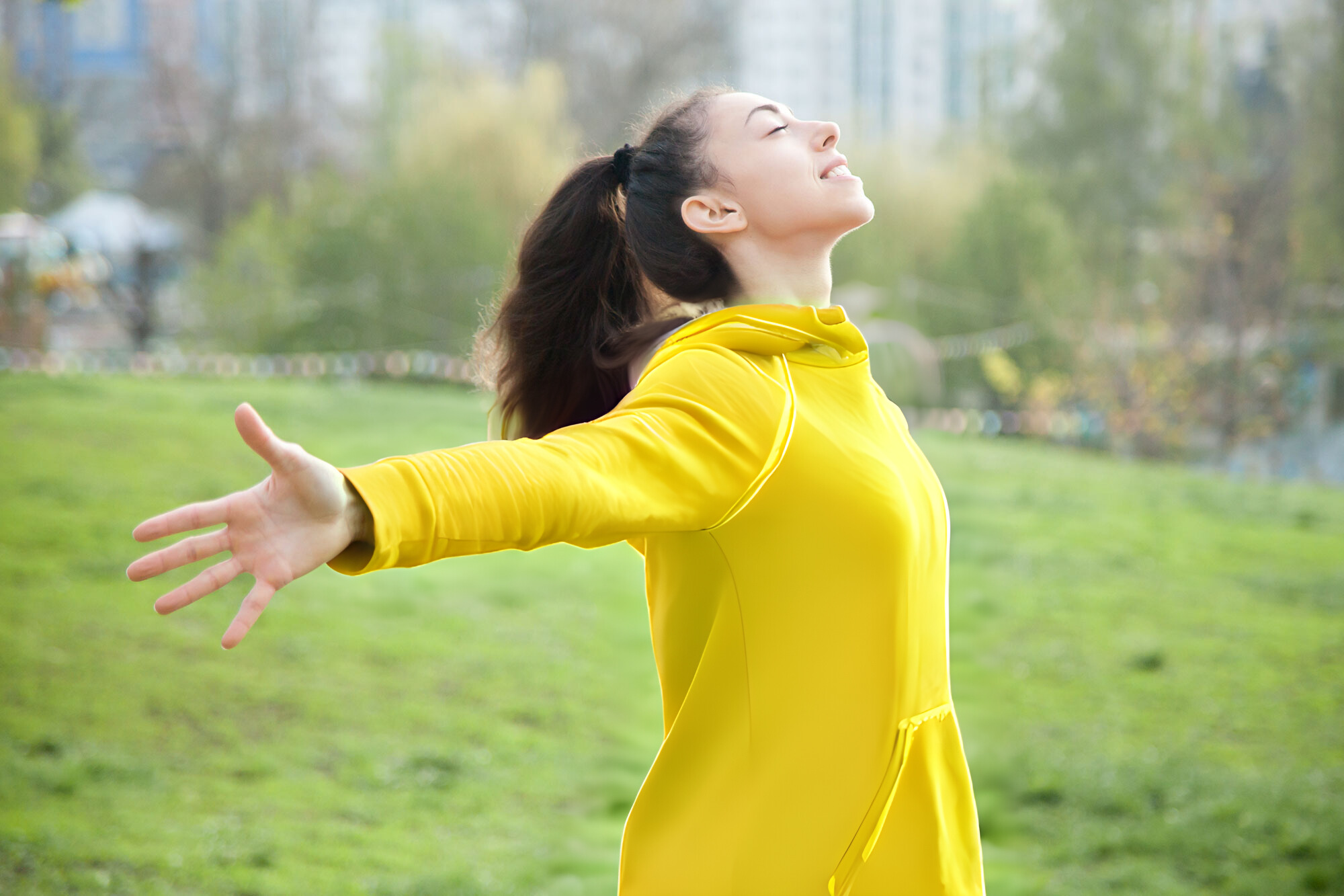 femme respiration sweet jaune